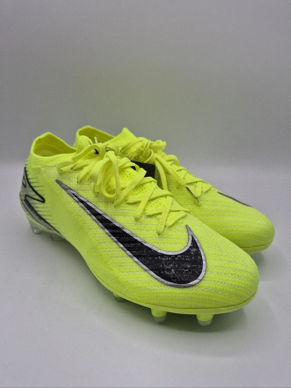 Nike Mercurial Vapor 16 Elite FG Men’s Size 4 Soccer Cleats Mad Voltage Bosnia